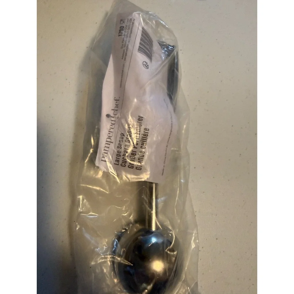 Pampered Chef Large Scoop Item Ice Scream Scoop Cookie Scoop New In Package 1790